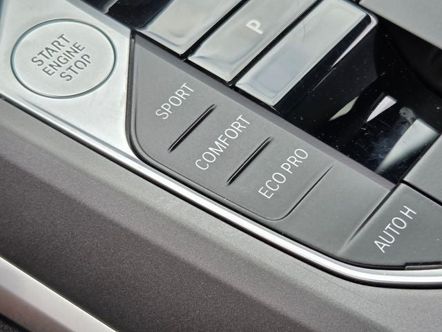 2025 BMW 2 Series 230i