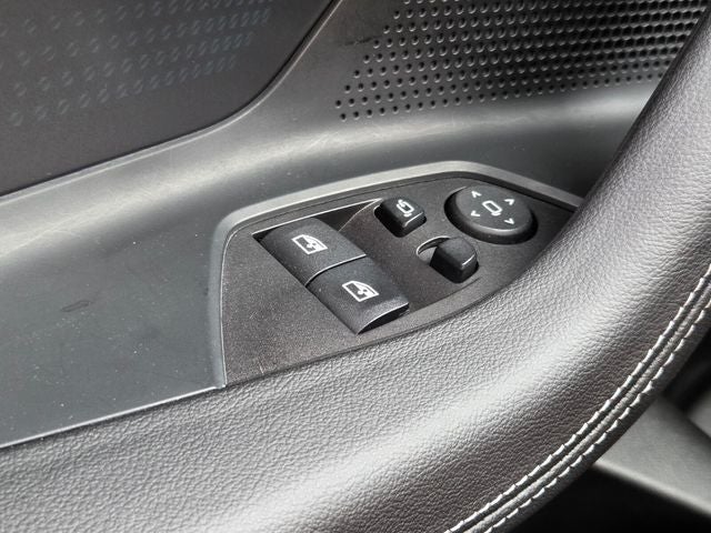 2025 BMW 2 Series 230i