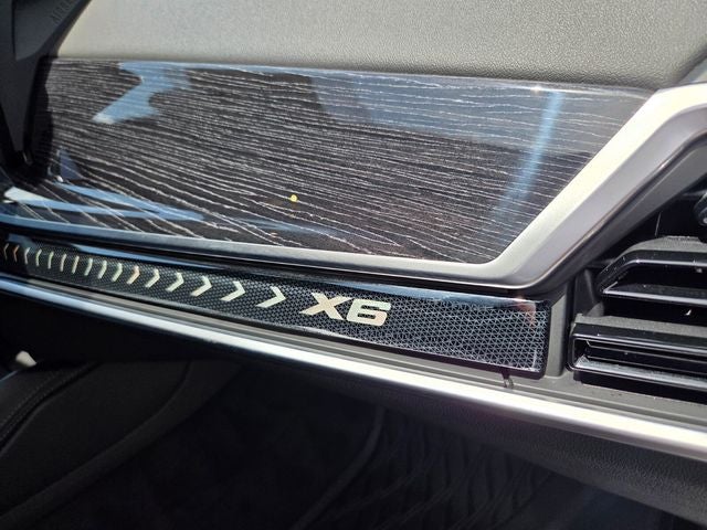2024 BMW X6 xDrive40i