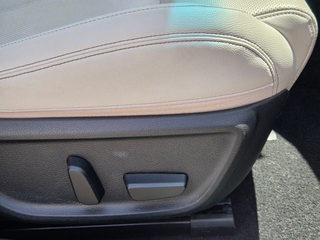 2024 Genesis G70 2.5T