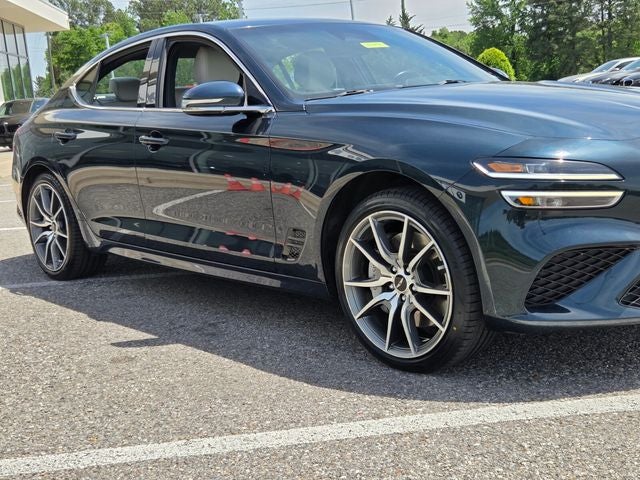 2024 Genesis G70 2.5T