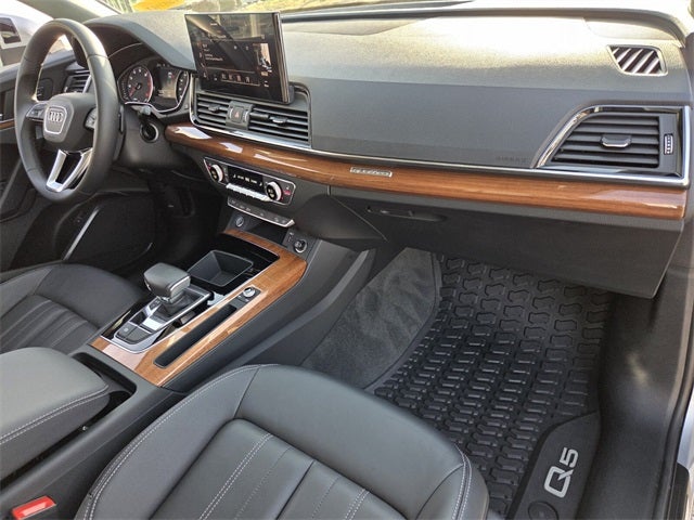 2023 Audi Q5 40 Premium quattro