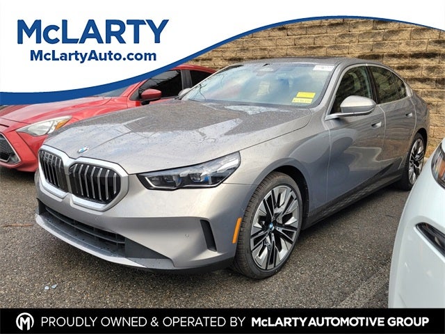 2025 BMW 5 Series 530i