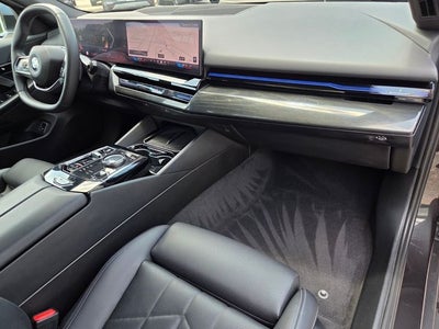 2024 BMW 5 Series 530i