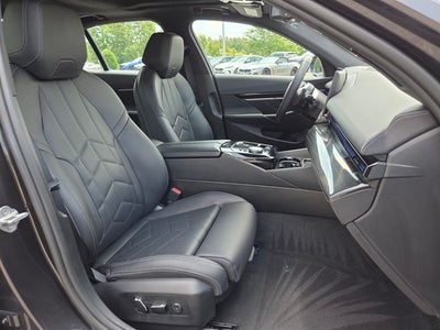 2024 BMW 5 Series 530i