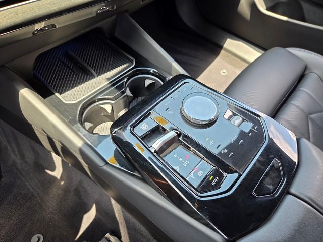 2024 BMW 5 Series 530i