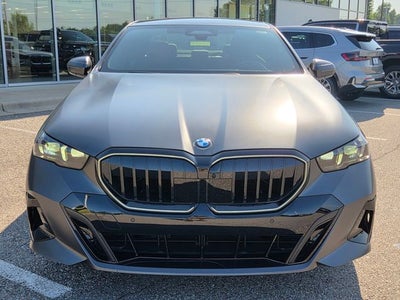 2025 BMW 5 Series 530i
