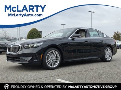 2025 BMW 5 Series 530i