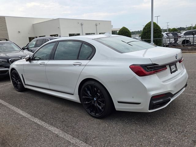 2022 BMW 7 Series 740i