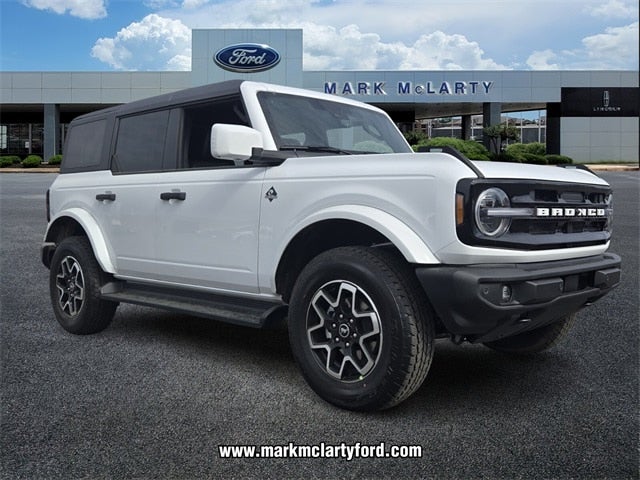 2026 Ford Bronco Outer Banks®