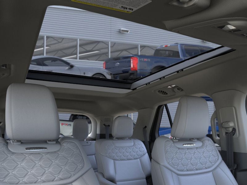 2026 Ford Explorer 4DR 4WD PLTNM