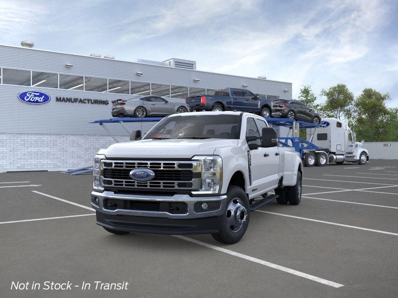 2026 Ford Super Duty F-350® XLT