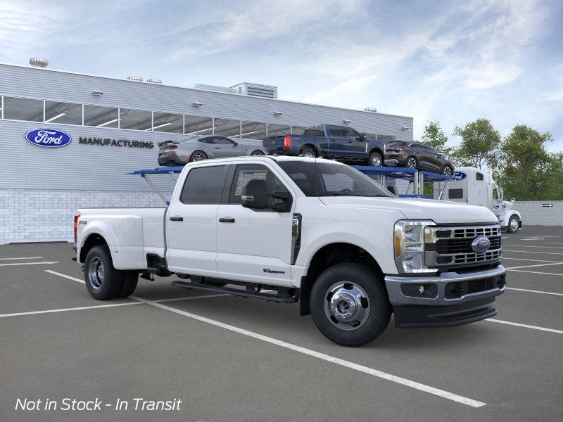2026 Ford Super Duty F-350® XLT