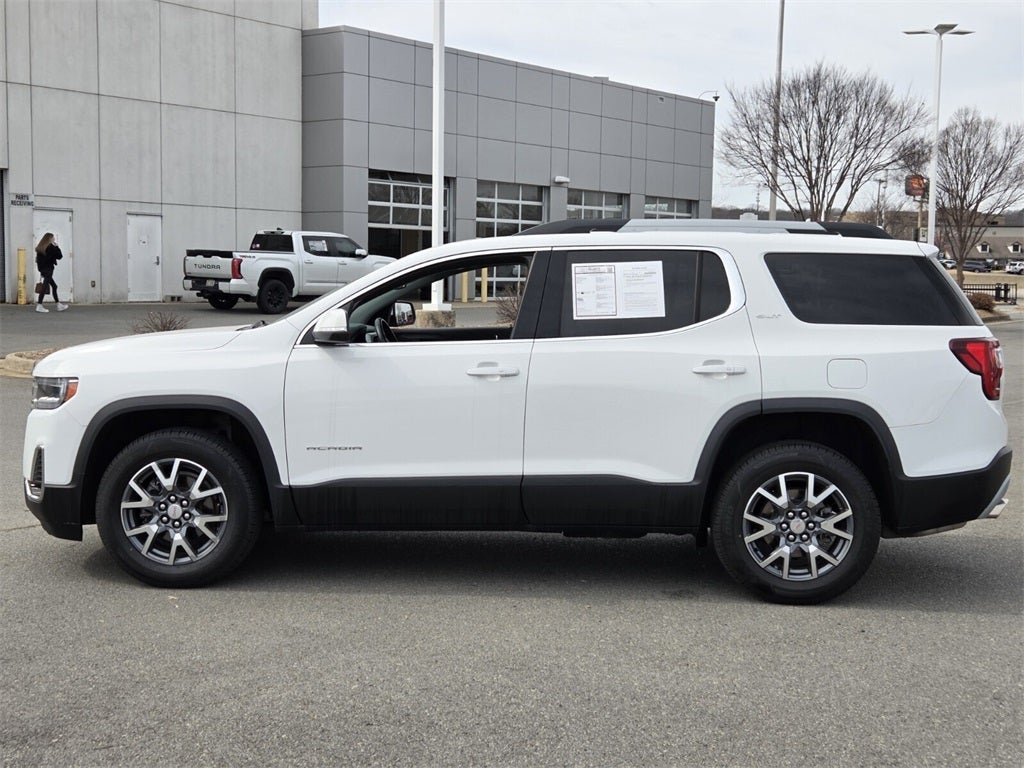 2023 GMC Acadia SLT