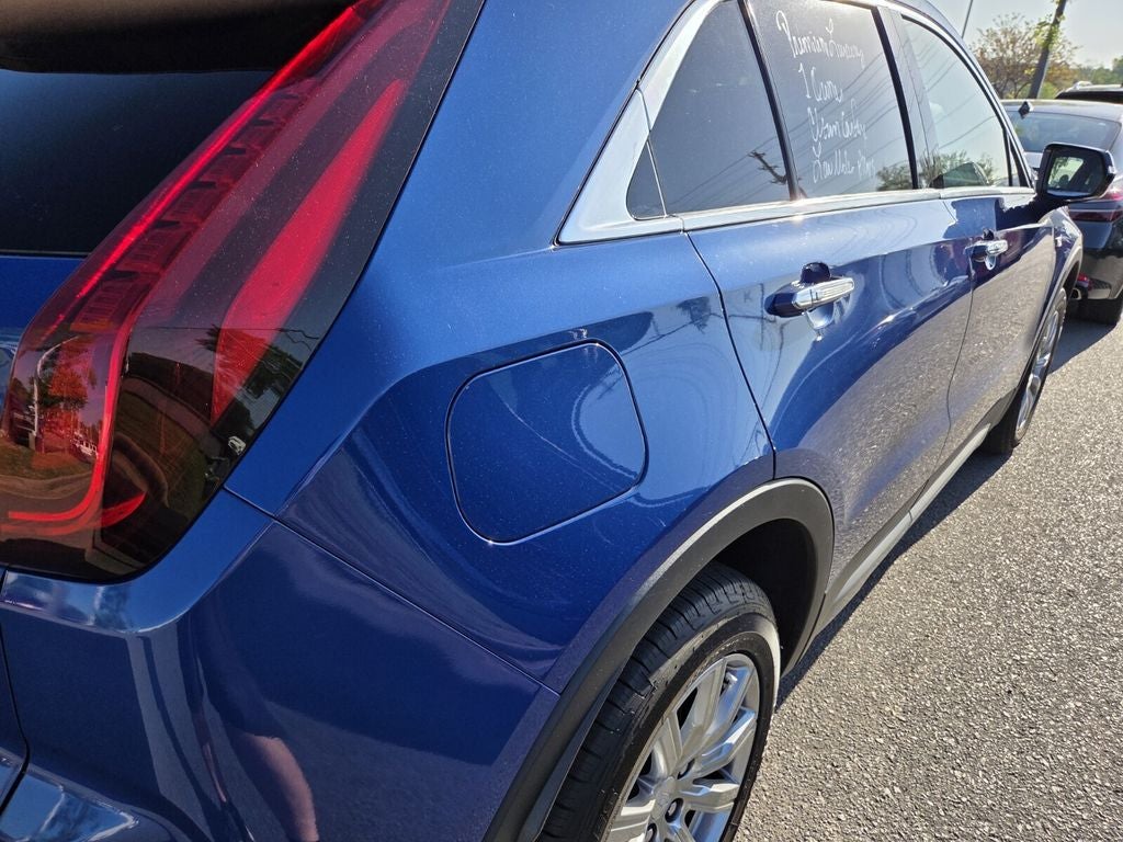 2023 Cadillac XT4 Premium Luxury