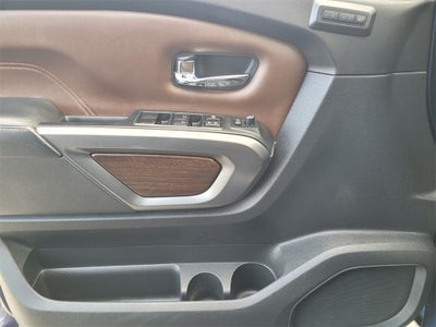 2017 Nissan Titan Platinum Reserve