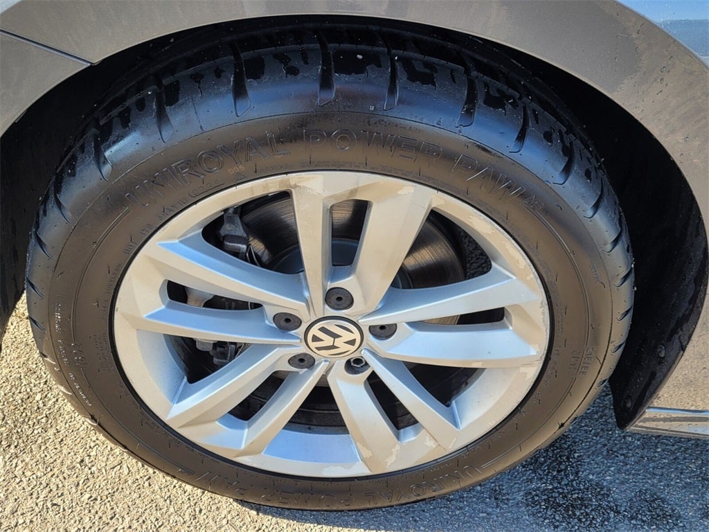 2020 Volkswagen Passat 2.0T SE