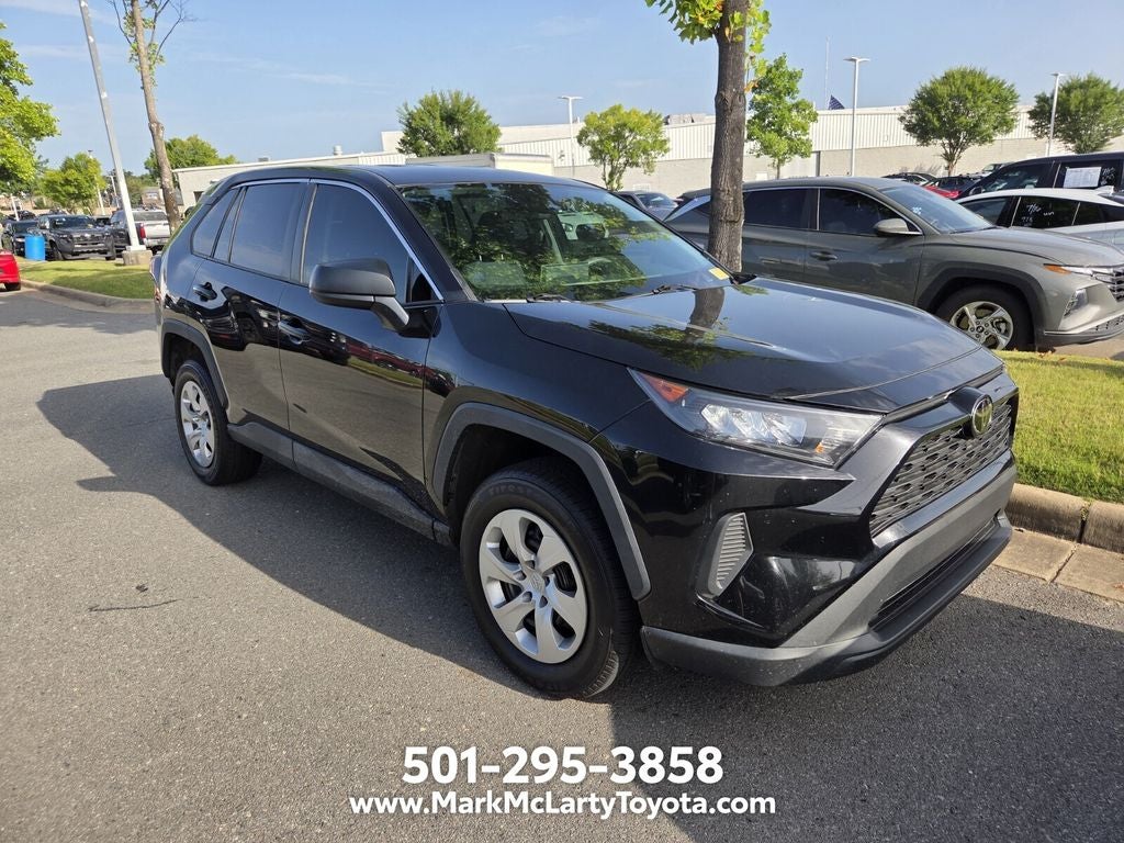 2022 Toyota RAV4 LE