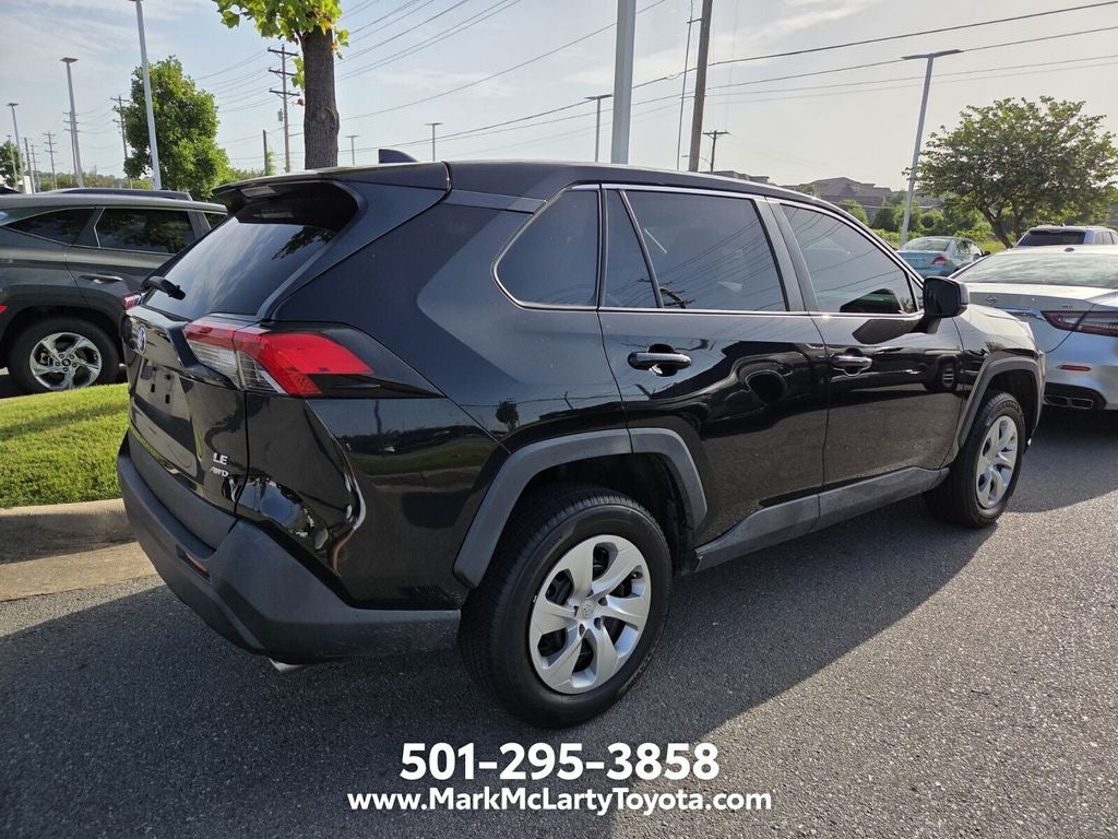 2022 Toyota RAV4 LE