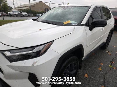 2024 Toyota RAV4 LE