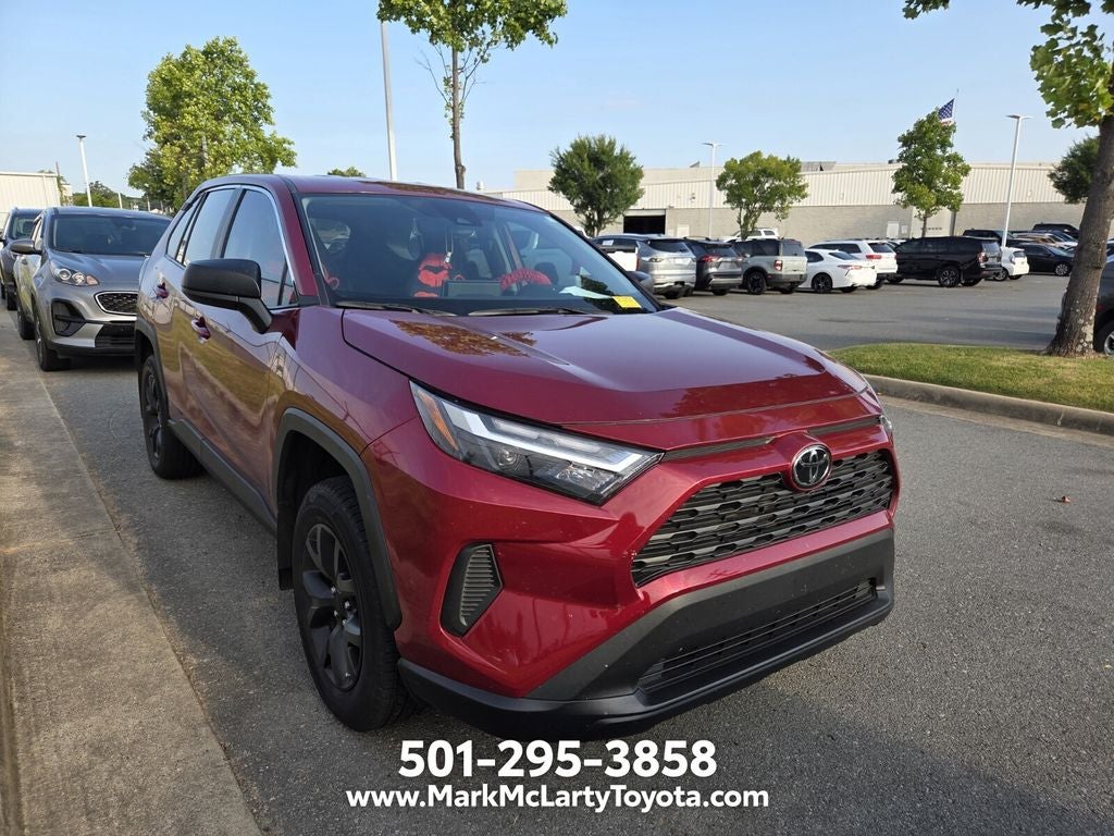 2024 Toyota RAV4 LE