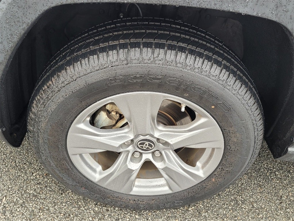 2024 Toyota RAV4 HYBRID LE