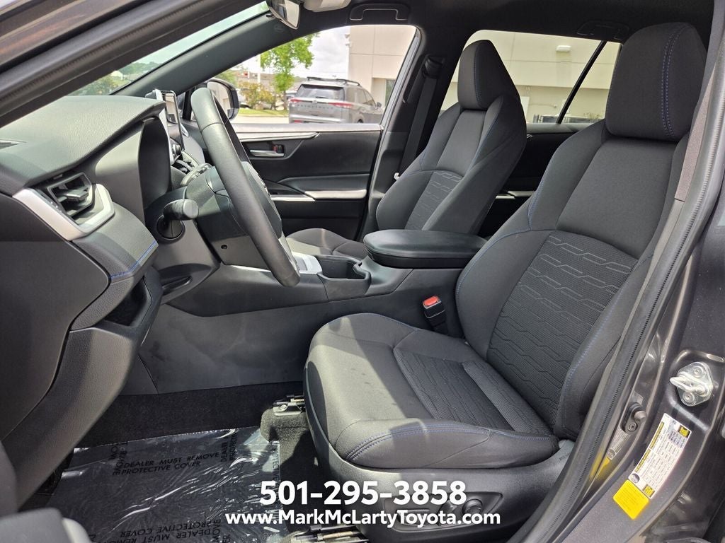 2023 Toyota RAV4 Hybrid SE