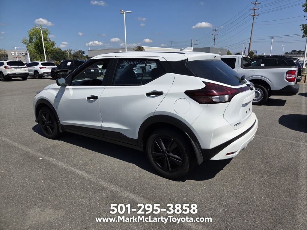 2024 Nissan Kicks S