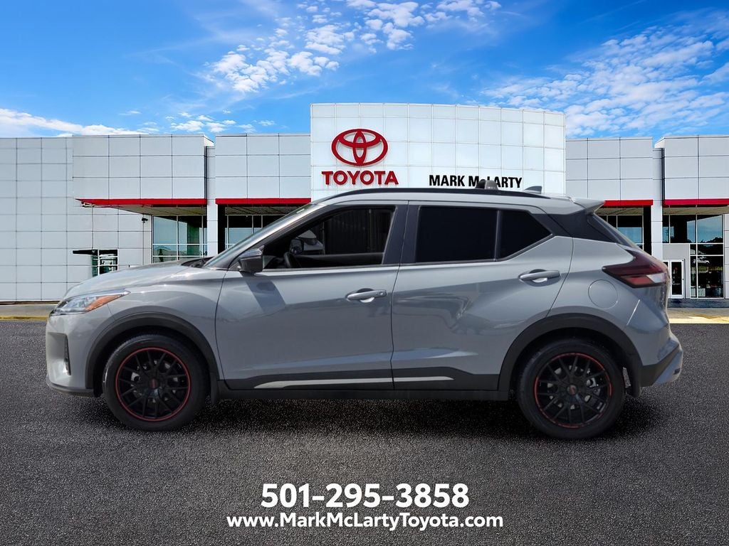 2021 Nissan Kicks SR