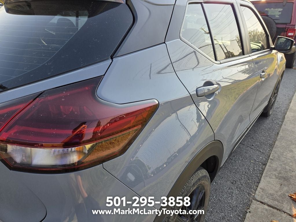 2024 Nissan Kicks SR