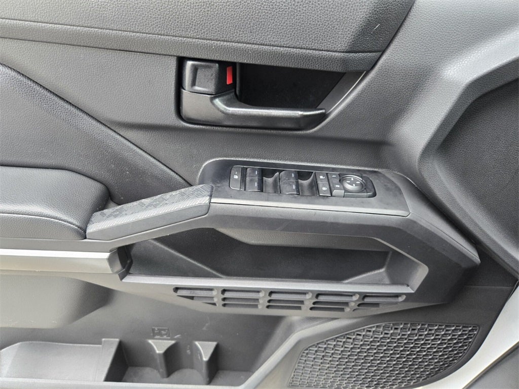 2025 Toyota TACOMA SR5 SR5