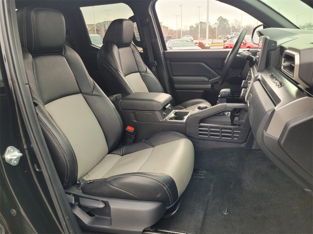 2024 Toyota TACOMA SR5 SR5