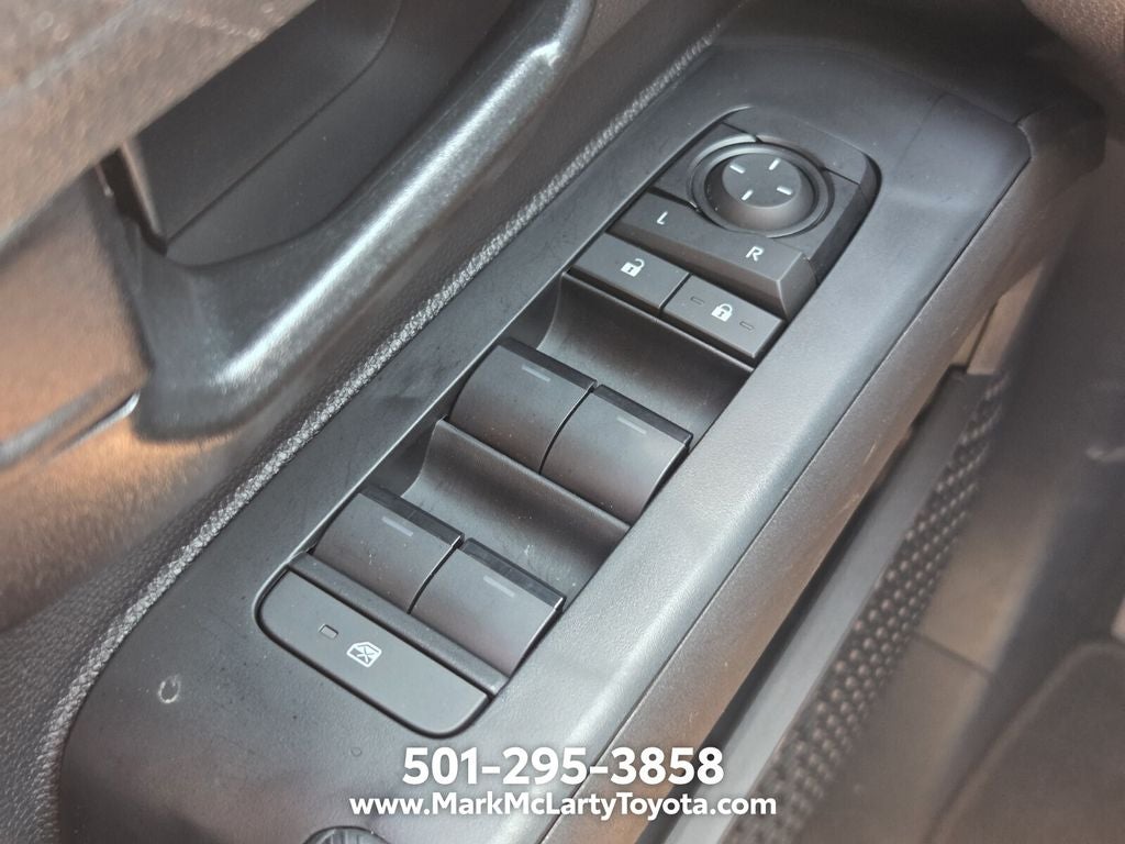 2025 Toyota TACOMA SR5 SR5