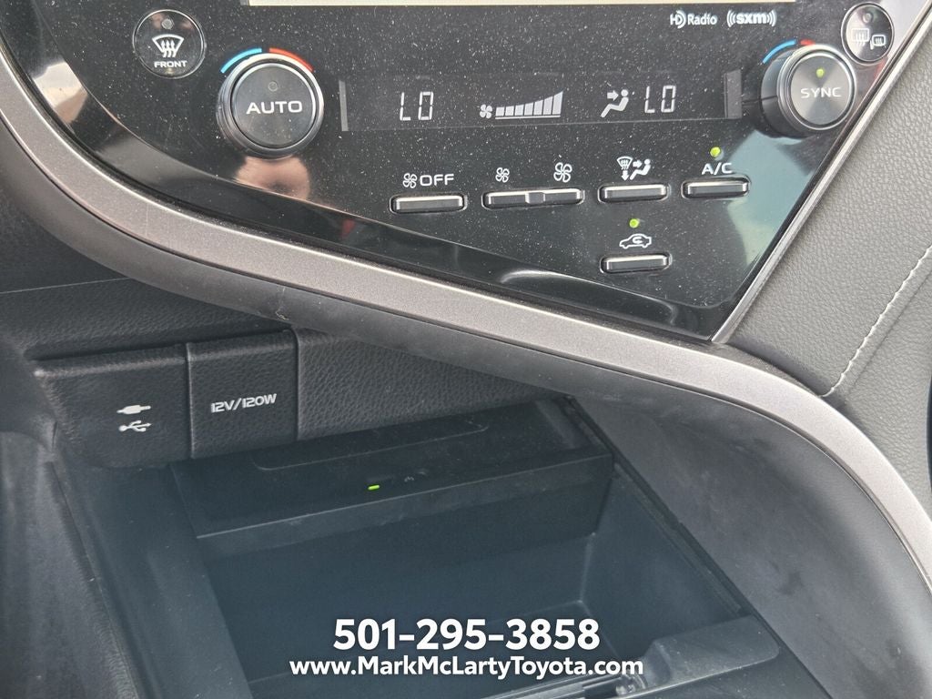 2019 Toyota CAMRY XSE