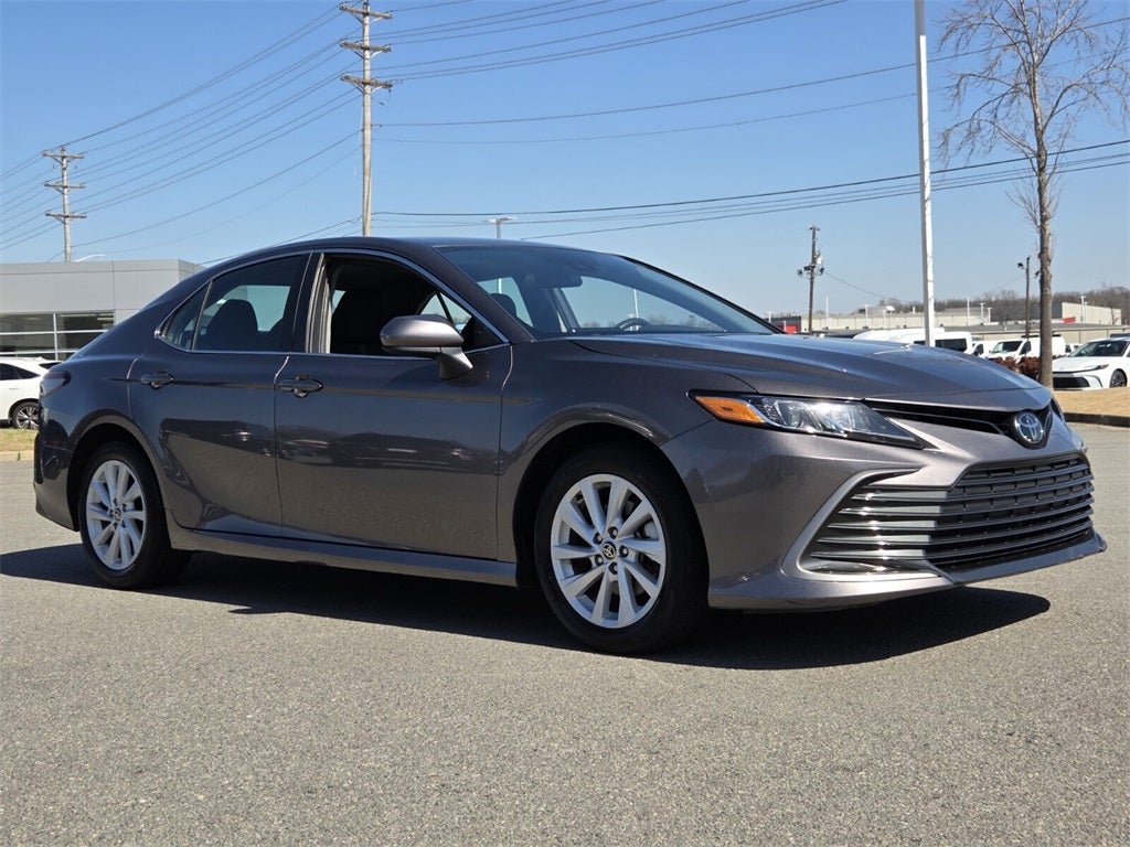 2024 Toyota CAMRY LE