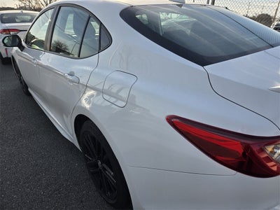 2025 Toyota CAMRY SE