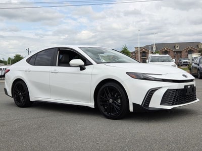 2025 Toyota CAMRY SE