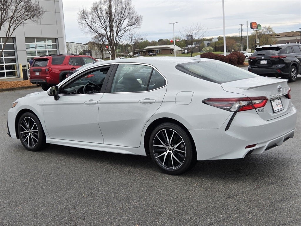 2024 Toyota CAMRY SE