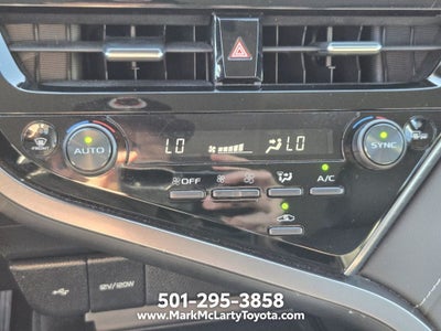2024 Toyota CAMRY SE