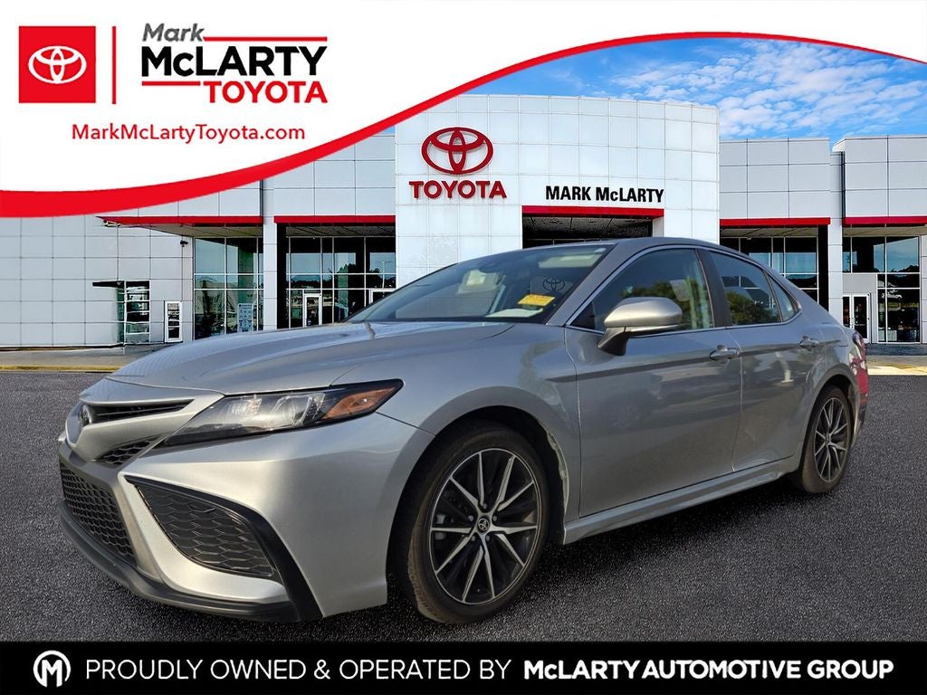 2022 Toyota Camry SE