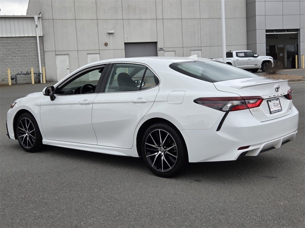 2024 Toyota CAMRY SE