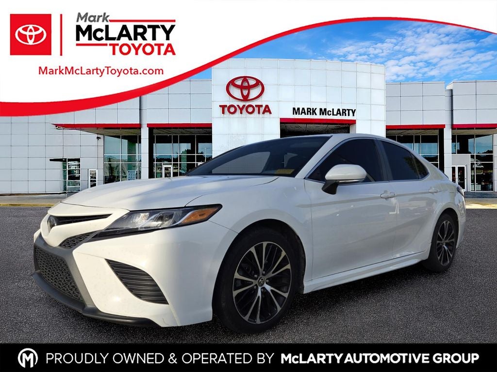 2020 Toyota Camry SE