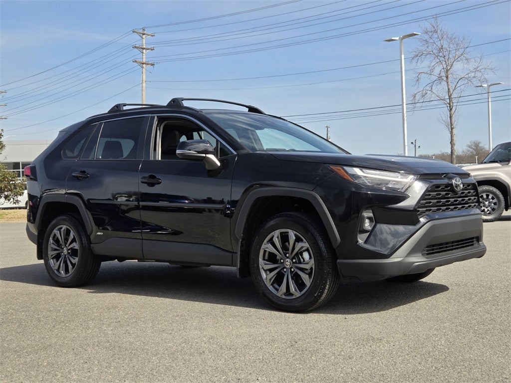 2025 Toyota RAV4 HYBRID XLE Premium