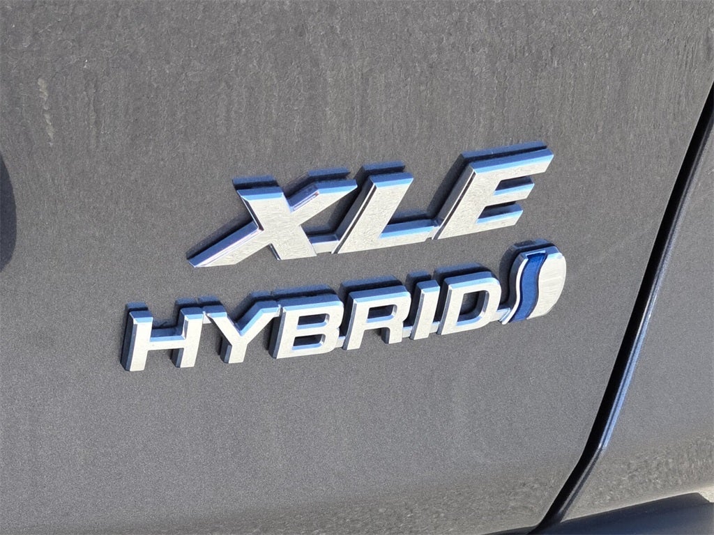 2024 Toyota RAV4 HYBRID XLE Premium