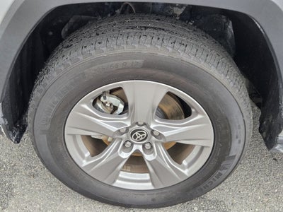 2025 Toyota RAV4 HYBRID LE