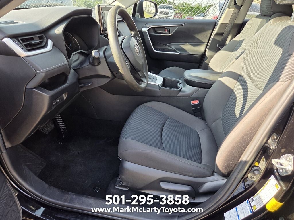 2022 Toyota RAV4 Hybrid LE