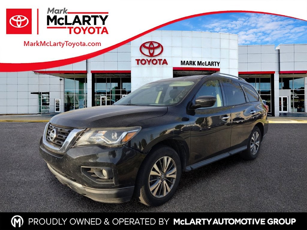 2020 Nissan Pathfinder SV