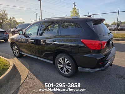 2020 Nissan Pathfinder SV