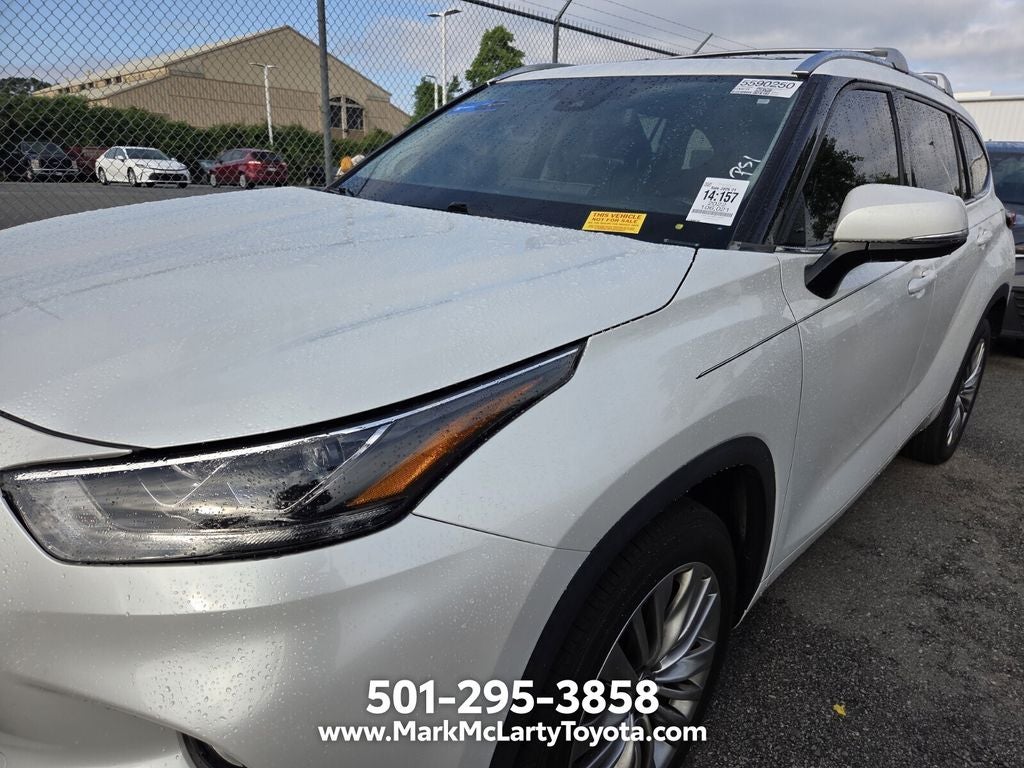 2022 Toyota Highlander Platinum