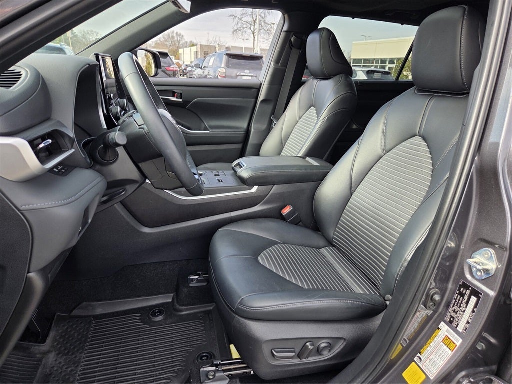 2024 Toyota HIGHLANDER XSE